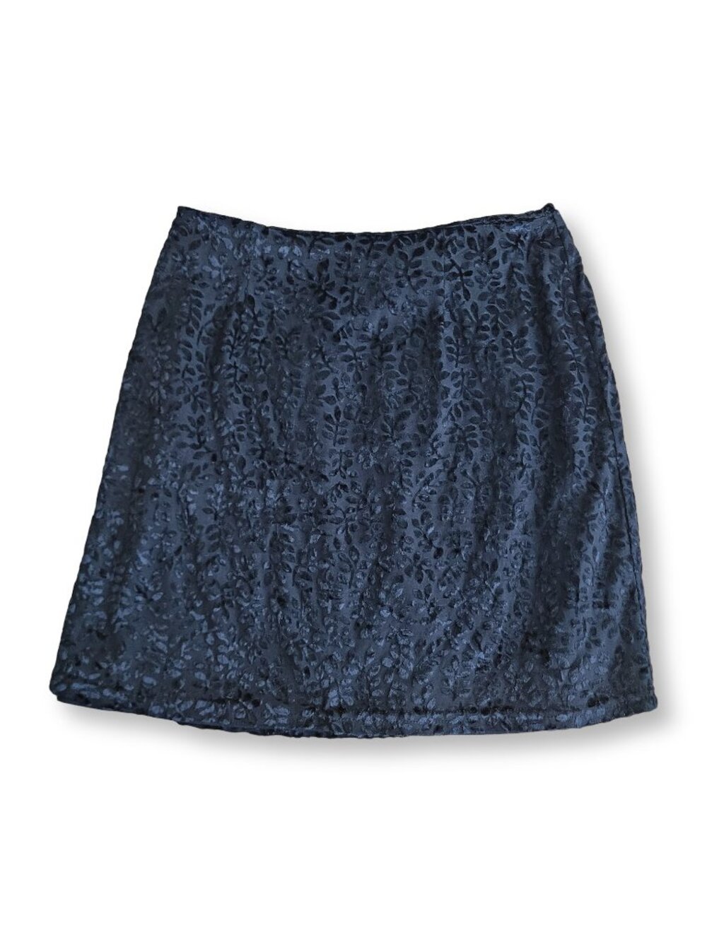 Classique Collection Vintage Black Velvet Leaf Pattern Winter Mini Skirt